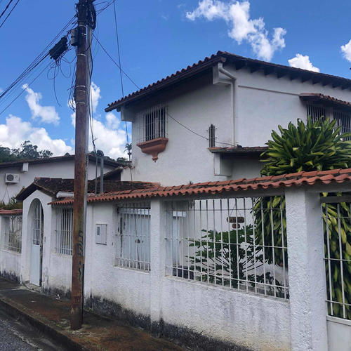 Best House Vende Espectacular Casa En Pan De Azúcar Carrizal.