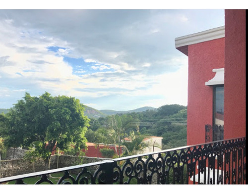 Hermosísima Residencia Ubicada En Palmeras , Real Del Puente, Xochitepec, Mor. Sk04