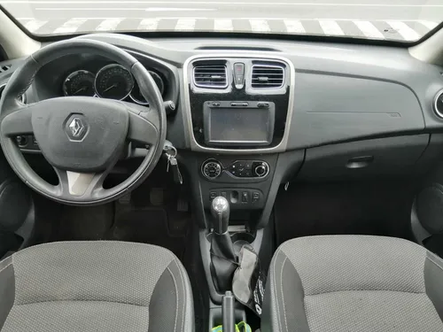 Renault Logan 1.6 PRIVILEGE INTENS MT modelo 2016