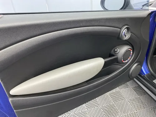 Mini Cooper R56 1.6 Coupe
