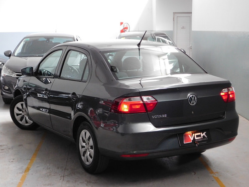 Volkswagen Voyage 1.6 Comfortline 101cv 2015