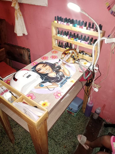Imagen 2 de 10 de Mesa Para Maniquiur Hacer Uñas Cómoda Excelente Acabados