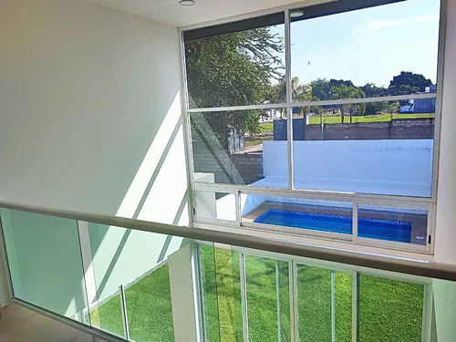 Haz De Cada Día Una Vacación En Tu Nueva Casa Con Alberca.