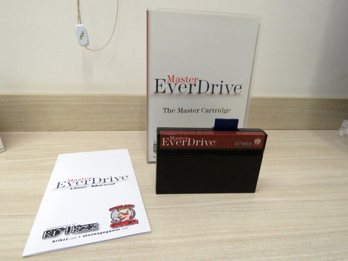 Master Everdrive Deluxe Original Krikzz Com Case E Cartão Sd