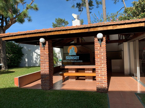 Punta Del Este Casa 4 Dormitorios Zona Pinares - Ref: 323