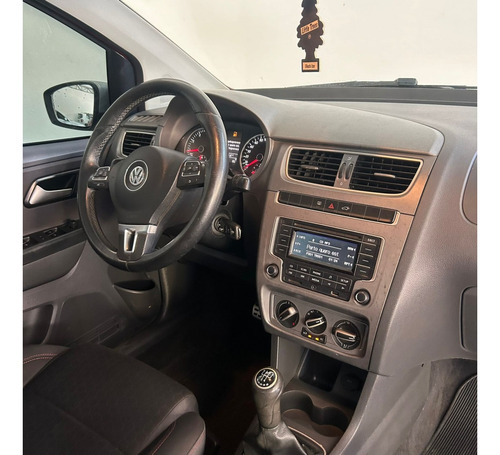 Volkswagen Crossfox 1.6 MI 8V FLEX 4P MANUAL