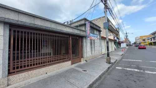 Imagen 1 de 12 de Local Comercial Los Cedros