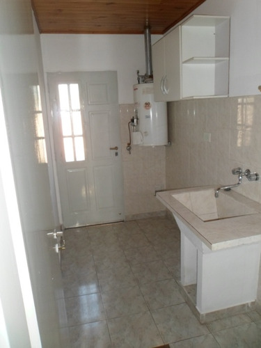 Duplex En Alquiler En Lujan Centro