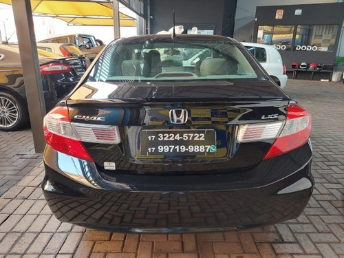 Imagem 4 de 9 de Civic 1.8 Lxs 16v Flex 4p Automático