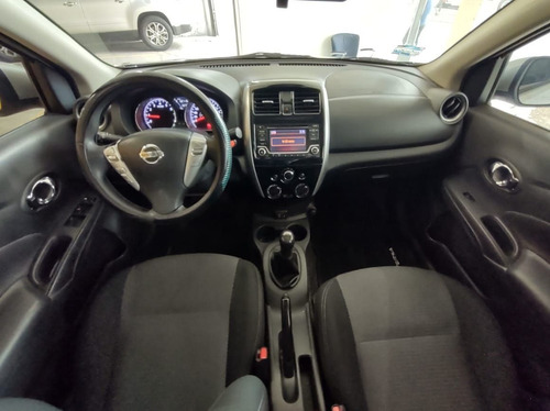 Imagen 9 de 15 de Nissan Versa 2018 1.6 Advance Mt