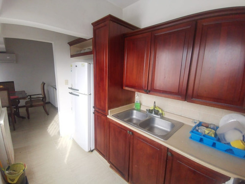 Imagen 3 de 6 de Alquiler De Apartamento Amueblado En Paraíso