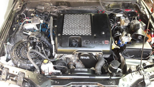 Imagen 7 de 15 de Ssangyong Musso Toyota Sw4 2010 Hilux 3.0 Srv Ii Automática