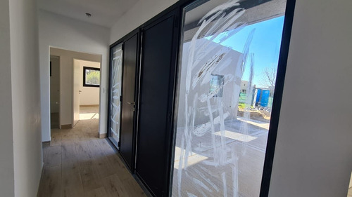 Imagen 4 de 27 de Casa En Venta En El Cantón Islas