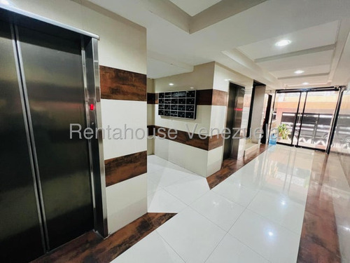 Apartamento En Venta Amoblado Urb San Isidro Maracay (planta Eléctrica) 25-19634 Apd