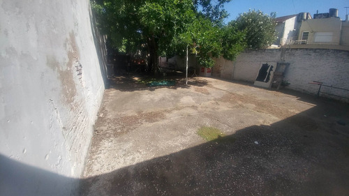 Imagen 3 de 13 de Dos Locales Con Terreno En Avenida Zona Sur