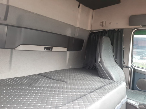 Volvo Fh 460 Globetrotter 6x2 Ano 2015