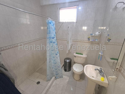 Bella Casa Duplex Ubicada En Conjunto Cerrado Con Vigilancia 24 Hrs, Sala Comedor Concepto Abierto, Cocina Empotrada Moderna Con Tope De Cuarzo,area De Faena, Patio,terraza Con Escaleras Independiente