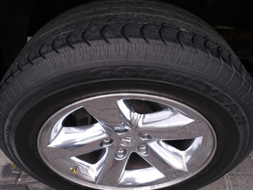 Imagen 14 de 15 de Dodge Ram 2500 5.7 Pickup Quad Cab Laramie 4x4 At