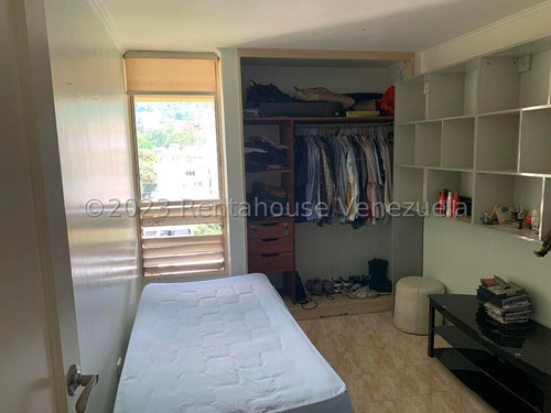 Vendo Cómodo Apartamento Los Palos Grandes !!! Contactame.!!