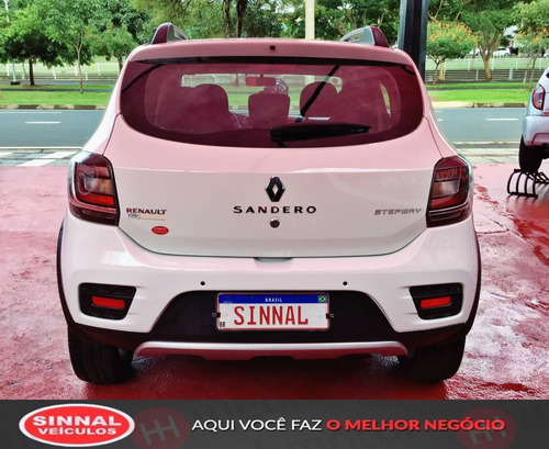 Imagem 6 de 15 de Renault Sandero 1.6 Stepway 8v Flex 4p Automatizado