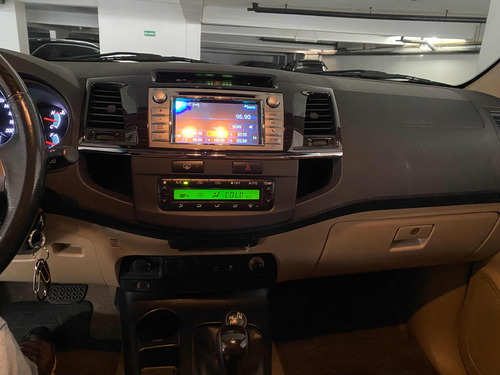 Toyota Hilux SW4 3.0 Srv 5l 4x4 Aut. 5p