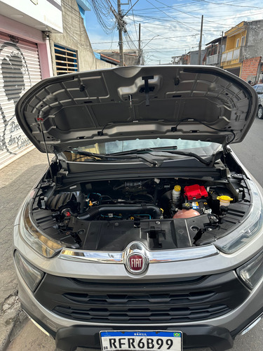 Fiat Toro 1.8 16v Freedom Flex 4x2 Aut. 4p