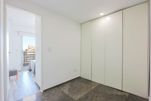 Venta Departamento 4 Ambientes En Moron Sur Con 3 Cocheras