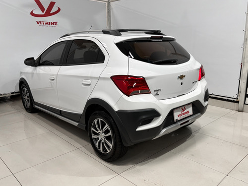 Chevrolet Onix 1.4 MPFI ACTIV 8V FLEX 4P AUTOMÁTICO