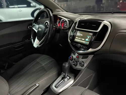 Chevrolet Sonic 1.6 Lt 5 p Automática