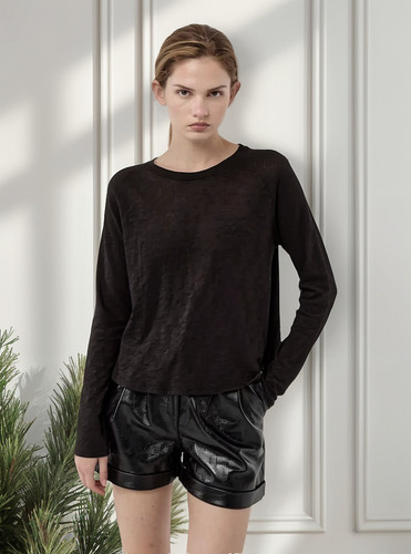 Remera Ginebra Butch Off White Negro Rojo I25