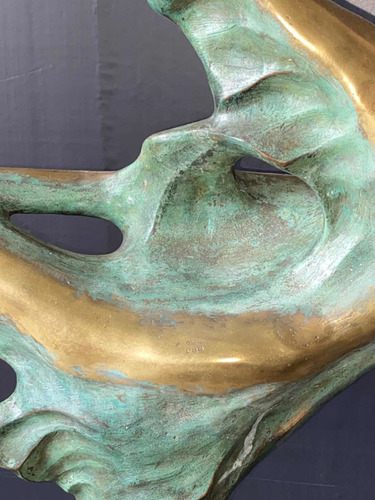 Domenico Calabrone , Modernista , 56x44x12cm Bronze .b8 (Usado)