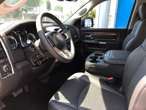 Imagen 12 de 14 de Dodge Ram 1500 Laramie 4x4 At V8