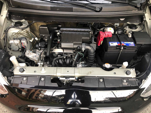 Mitsubishi Mirage 1200cc Mt