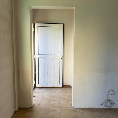 Casa De Tres Ambientes En Venta En El Rocío, Pilar - Dueño Directo - No Inmobiliarias