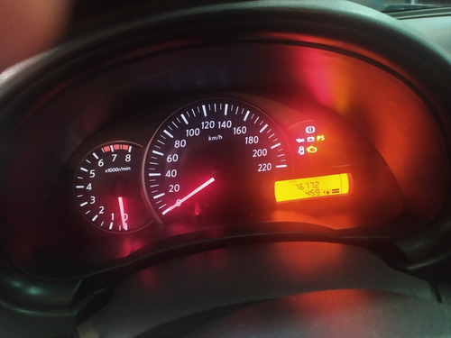 Imagem 10 de 13 de Nissan Versa 2019