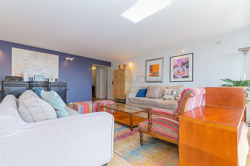 Departamento En Venta De 4 Dorm. En Las Condes