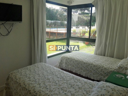 Imagen 10 de 17 de Apartamento En Venta, Frente Al Mar