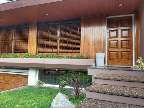Imagen 5 de 24 de Chalet 4 Ambientes Con Quincho Y Fondo Libre