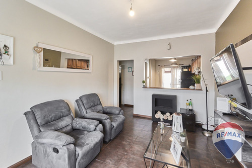 Imagen 5 de 30 de Venta Casa 3 Ambientes Ciudad Jardin Con Pileta