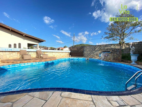 Imagem 7 de 23 de Casa À Venda Com 4 Dormitórios, Piscina, Próximo Ao Centro - Bairro Coloninha - Gaspar Sc - Ca0611