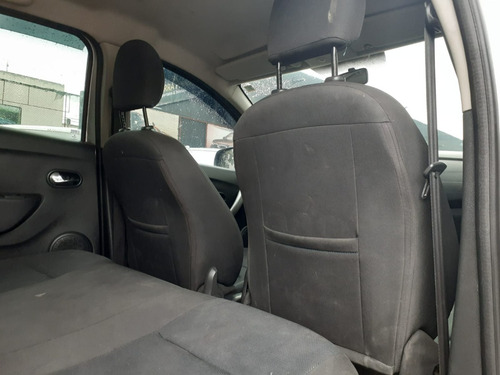 Imagem 13 de 15 de Renault Sandero
