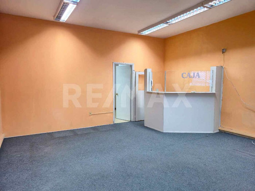 Alquiler De Local Comercial En El Centro Yi Y 18