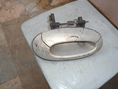 Vendo Manigueta Trasera Derecha De Hyundai Elantra Año 1998