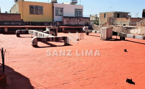 Centro: Excelente Local Comercial, En Primer Cuadro De La Ciudad. En Celaya,gto