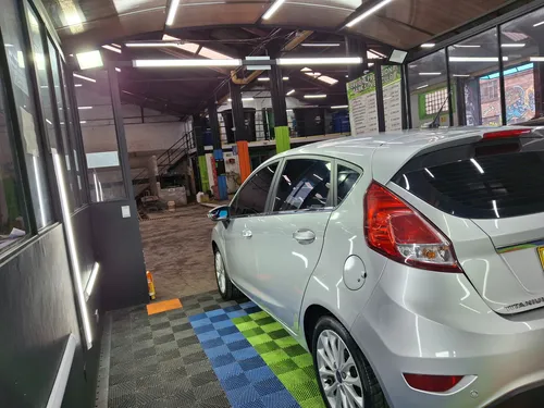 Ford Fiesta 1.6 Hatchback Titanium
