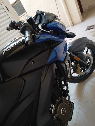 Imagen 2 de 5 de Bajaj Rouser
