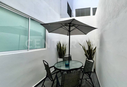 Departamento En Venta En Azul Península, Puerto Vallarta