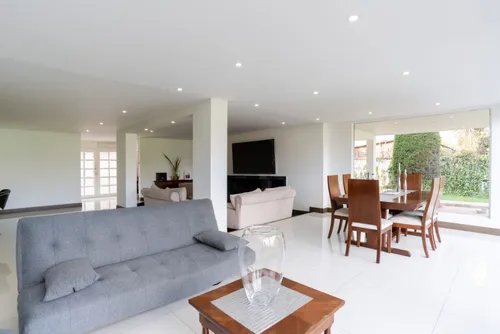 Casa En Venta En San José De Bavaria. Cod V8326
