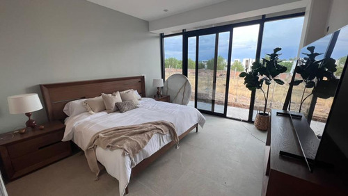 Exclusividad De Torre Omega Black