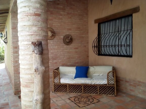 Imagen 4 de 14 de Segura Casa-quinta 1464 M2 Colinas De Guataparo